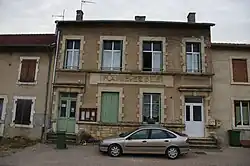 The town hall in Lahayville