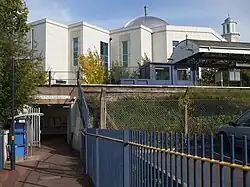 View of the main mosque from the entrance of Morden South Railway Station (2008)