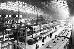 Victorian image of the interior of the LNWR station