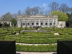 Orangery and maze at Longleat