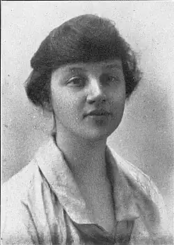 Hooke in 1919