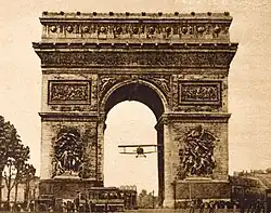 Charles Godefroy flying through the Arc de Triomphe in 1919