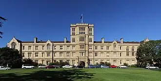 University of Melbourne - Queen’s College