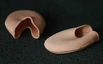Toe pads