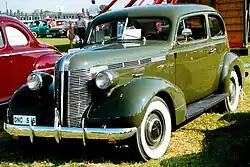 Pontiac De Luxe Series 26 2611 2-door Touring Coach 1937