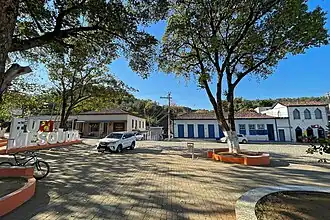 Benedito Valadares Square with preserved facades in the background