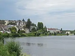 Saint-Aignan seen from the bank of the river Cher