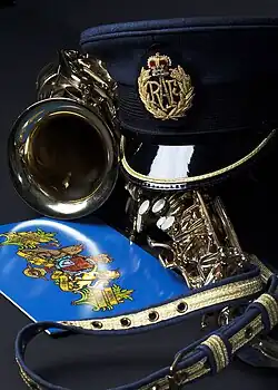 Cloth version of the cap badge of RAF other ranks. This version is worn on caps. Prior to the 1990s, RAF other ranks wore metal cap badges on peaked caps. The RAF Police still continue this practice on white-topped caps