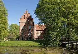 The gable of the north wing