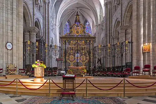 The choir screen