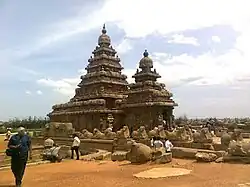 The rock-cut Shore Temple of the temples in Mahabalipuram, Tamil Nadu, 700–728.