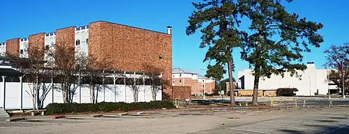 Part of the campus, looking east: Zachary Taylor Hall (left foreground), Tangipahoa Hall (middle), Linus A. Sims Memorial Library (right)