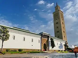 Sunnah Mosque, built in 1785 under Sultan Muhammad III[78]