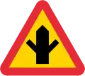 (thick is priority road) Road intersection where drivers of vehicles on connecting roads have a duty to give way 135-degree connection from the left and right