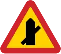 (thick is priority road) Road intersection where drivers of vehicles on connecting roads have a duty to give way 45-degree connection from the left, 135-degree connection connection from the right