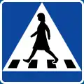 Pedestrian crossing (female)