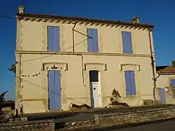 The town hall in Vinax
