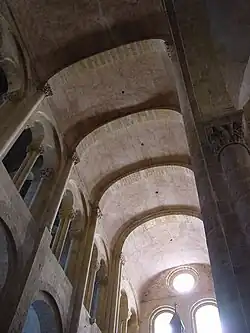 Transverse arches in Abbey Church of Sainte-Foy