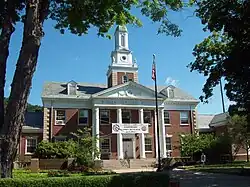 Warren Municipal Building in Warren in July 2012