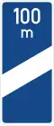 452: Motorway marker (100&nbsp;m before exit)